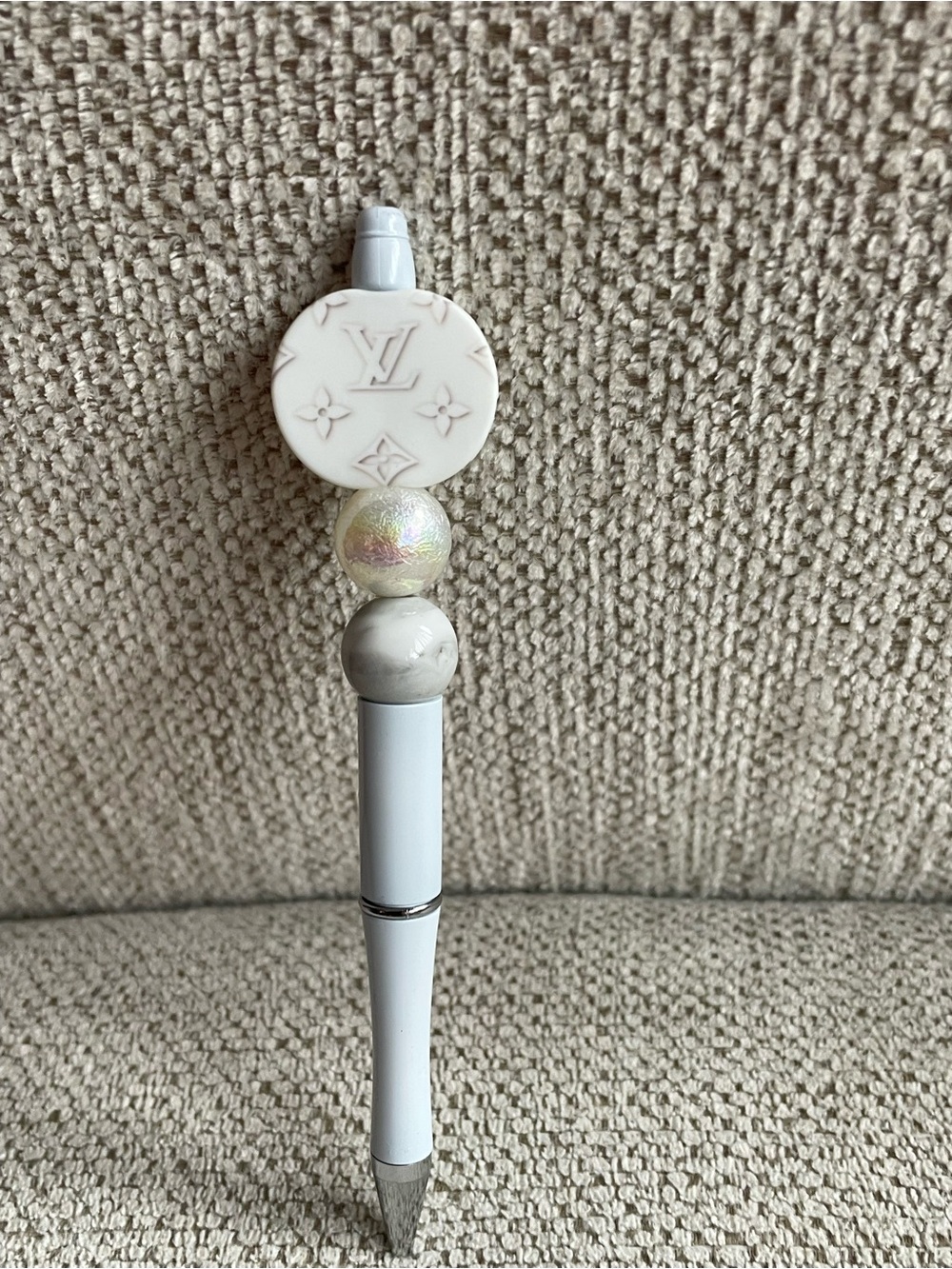 White and Pearl Bead focal Decorative Pen